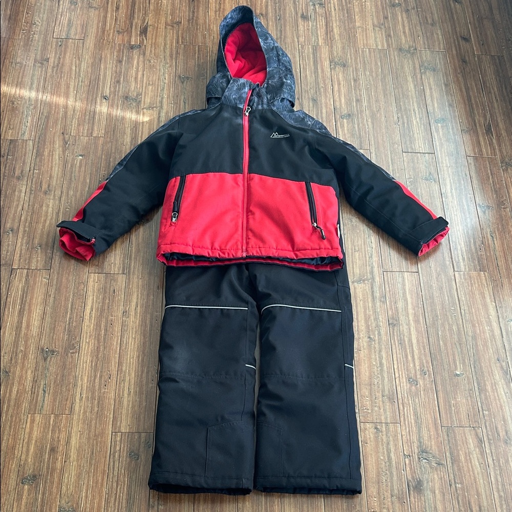 Sunice Red and Black Kids Matching Set for boys size 8